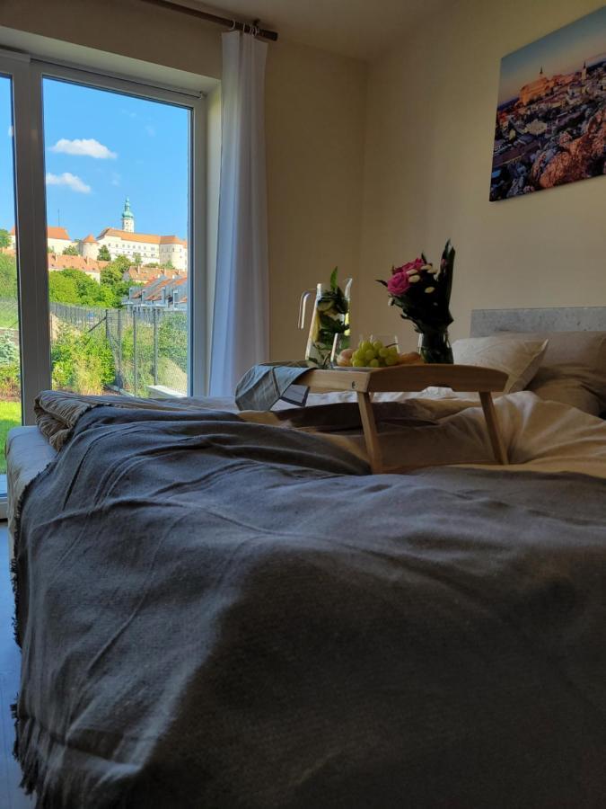 Apartamento Zamek Na Dlani Mikulov Exterior foto