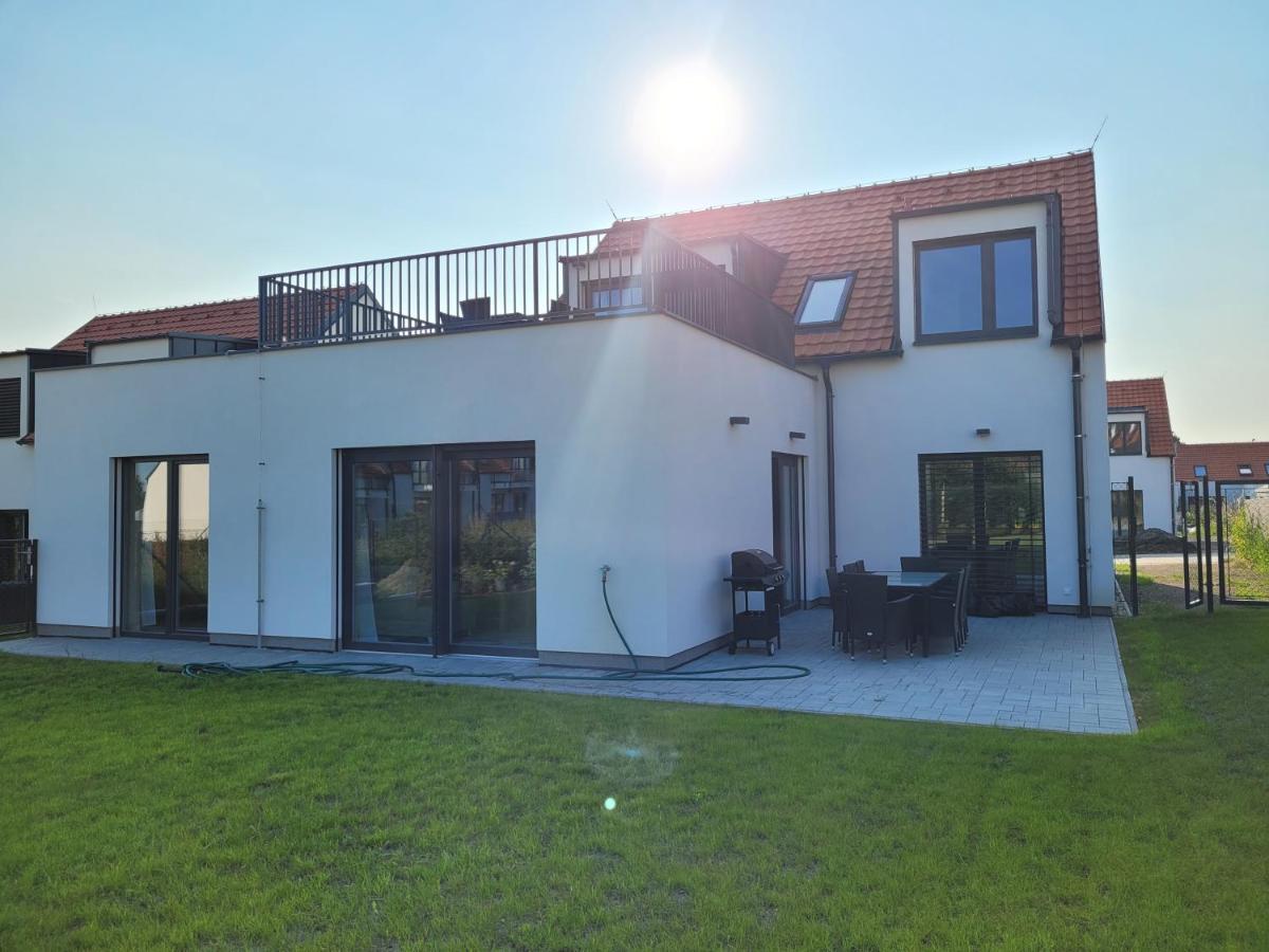 Apartamento Zamek Na Dlani Mikulov Exterior foto