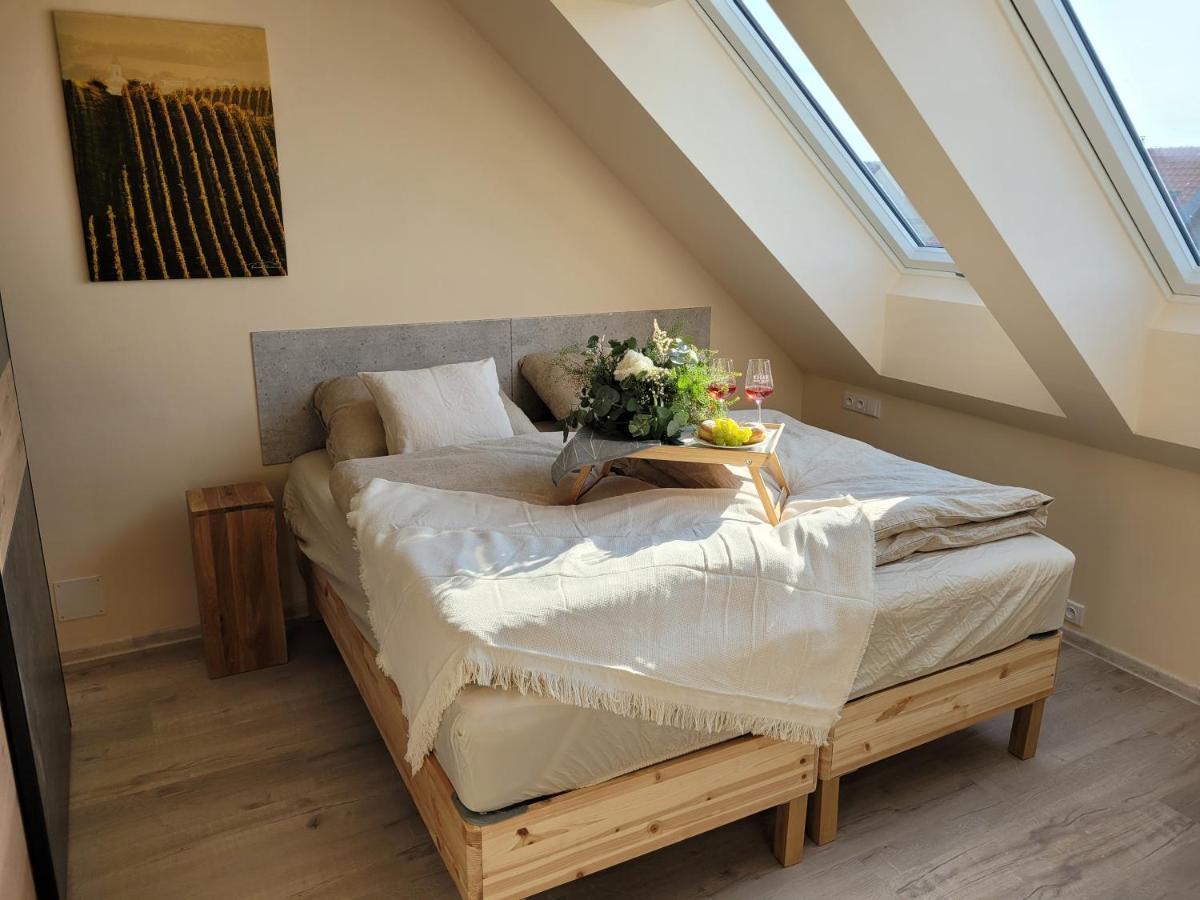 Apartamento Zamek Na Dlani Mikulov Exterior foto