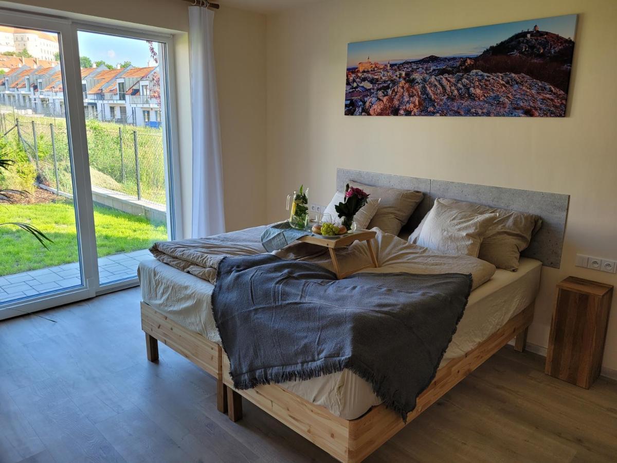 Apartamento Zamek Na Dlani Mikulov Exterior foto