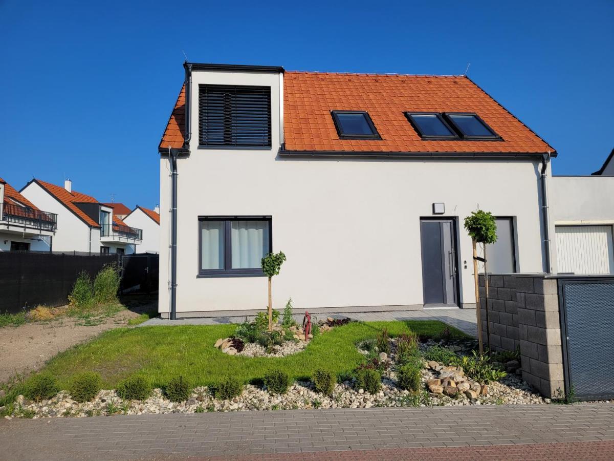 Apartamento Zamek Na Dlani Mikulov Exterior foto